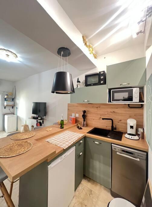 Appart 1 Chambre Intra-Muros Avec Jardin Avignon Exterior photo