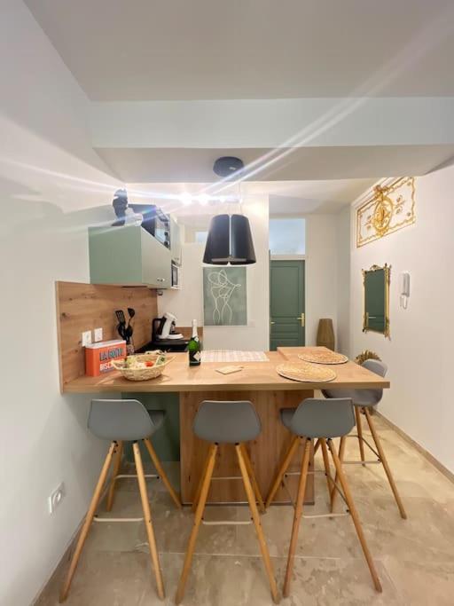 Appart 1 Chambre Intra-Muros Avec Jardin Avignon Exterior photo